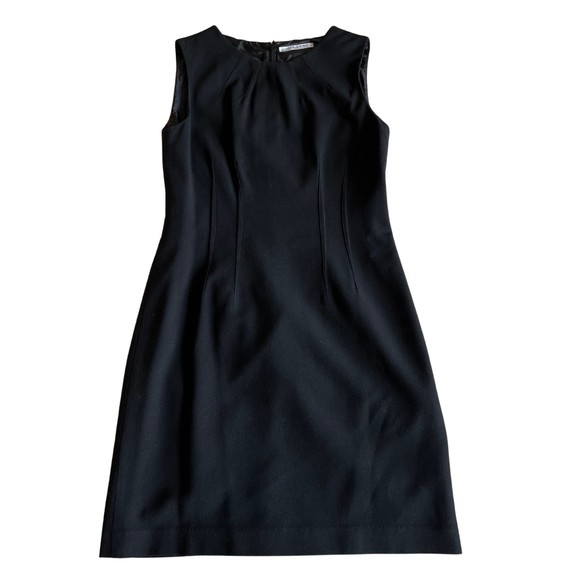 Tahari Dresses & Skirts - Tahari Dress Women’s Size 2P Petite Black Sleeveless full zip